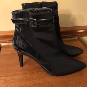 Black ankle boots booties by Charles David size 8